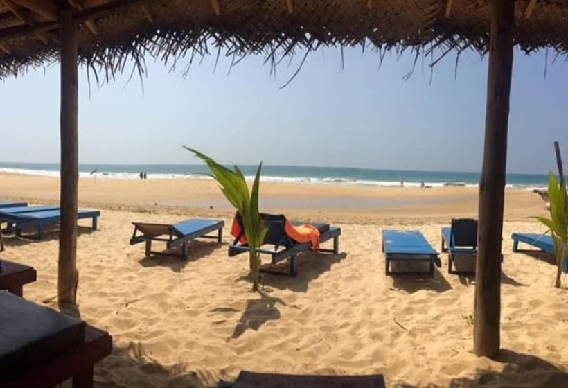 تختخواب و صبحانه Mary's Palm Garden