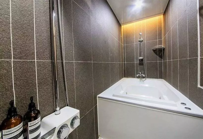 هتل Busan Station Popcorn