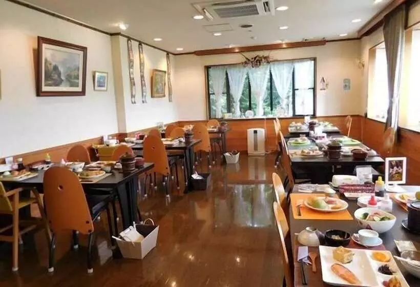 Hotelli Pension Ajiwai