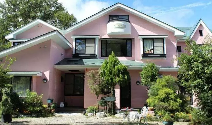 Hotelli Pension Ajiwai