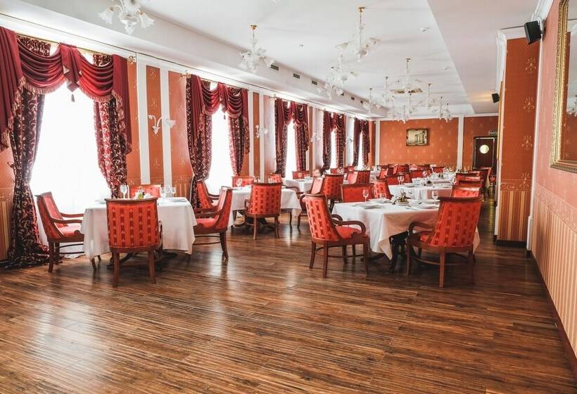 酒店 Polyarnaya Zvezda