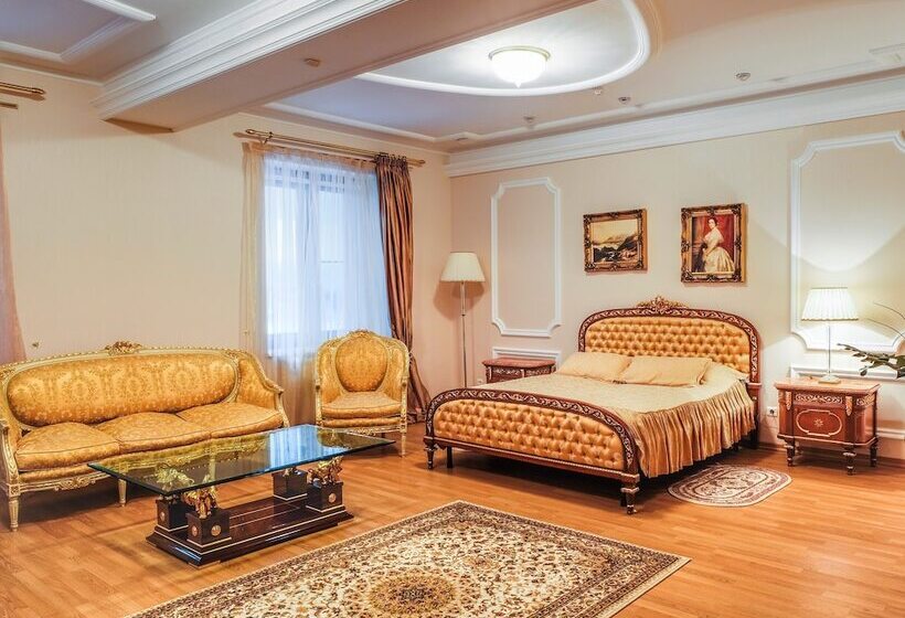 酒店 Polyarnaya Zvezda