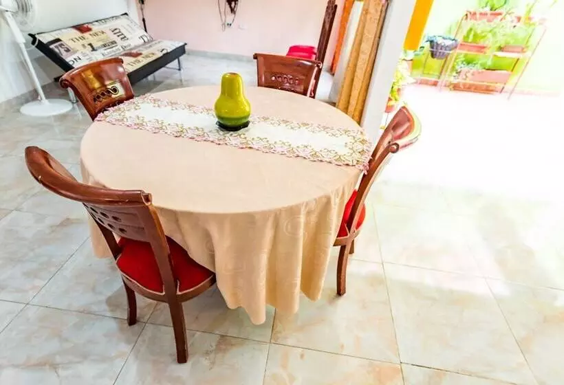 Hotelli Villa Deicer