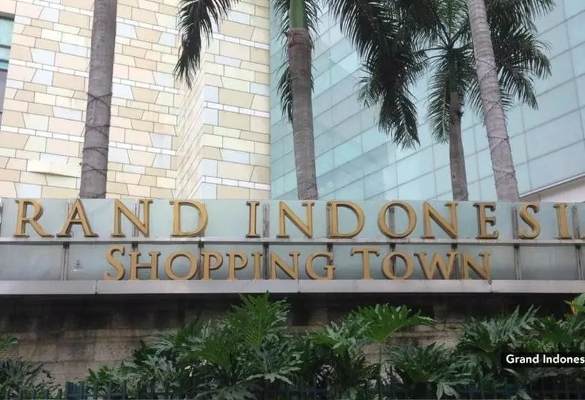 ホテル Zen Rooms Terogong Near Pondok Indah