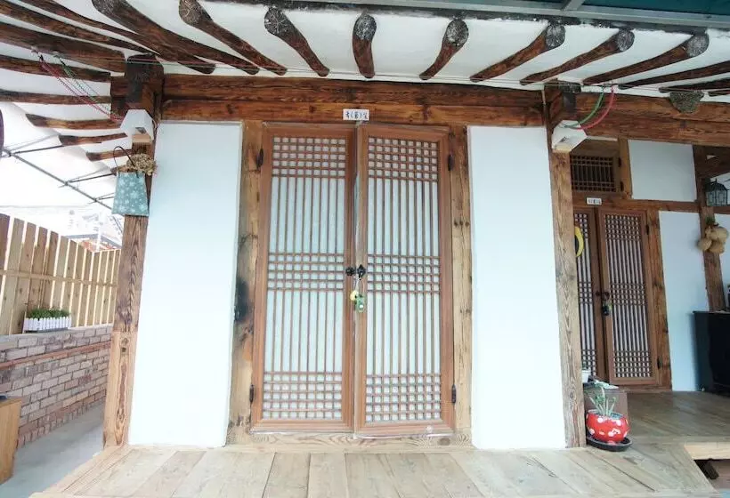 Majatalo 1928 Suimmaru Hanok Guesthouse