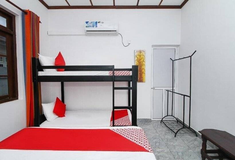 פנסיון Leo S Home Stay