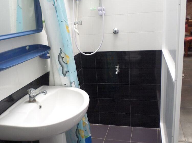 פנסיון Leo S Home Stay