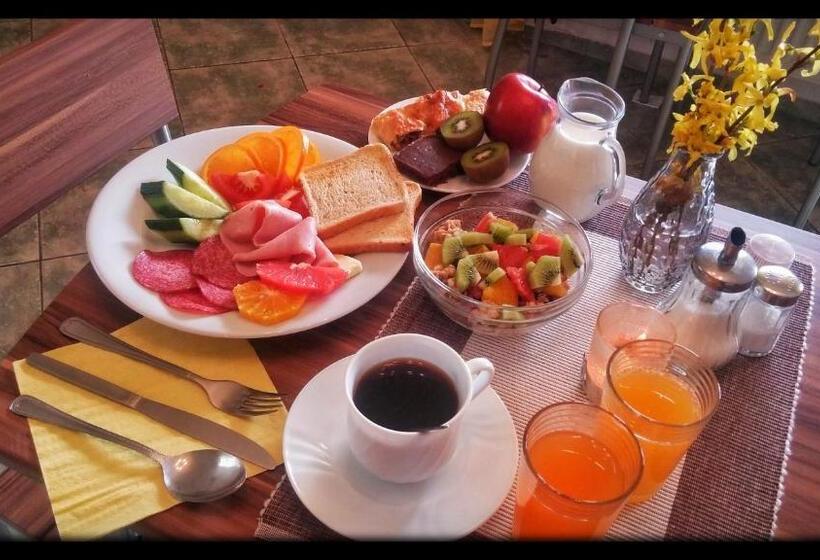 膳宿费 Penzion Na špičáku