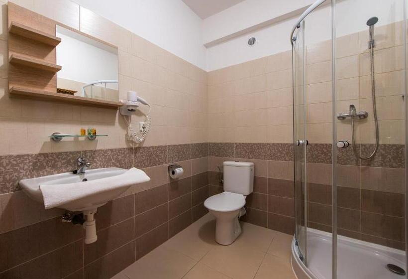 膳宿费 Penzion Na špičáku