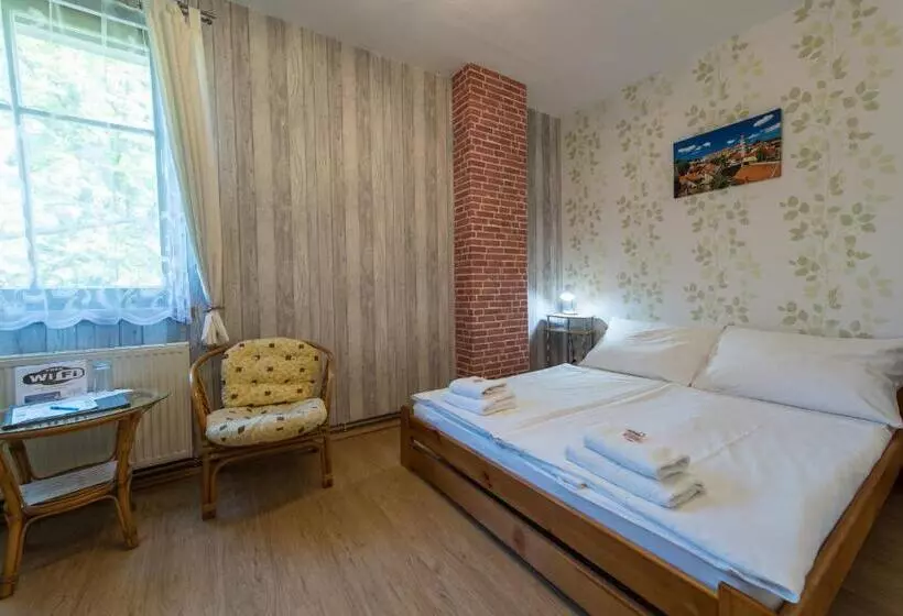 Majatalo Penzion Na špičáku