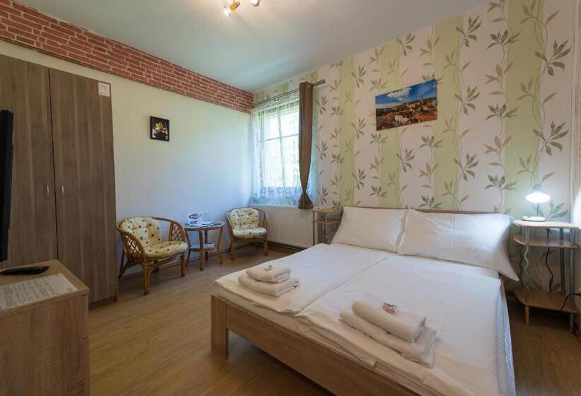 膳宿费 Penzion Na špičáku