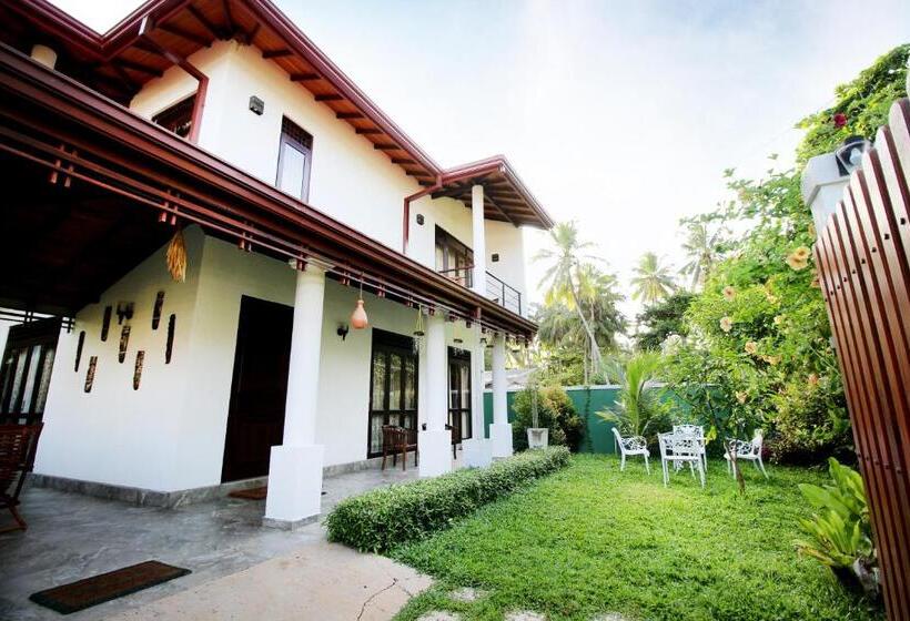 پانسیون River Breeze Villa Bentota