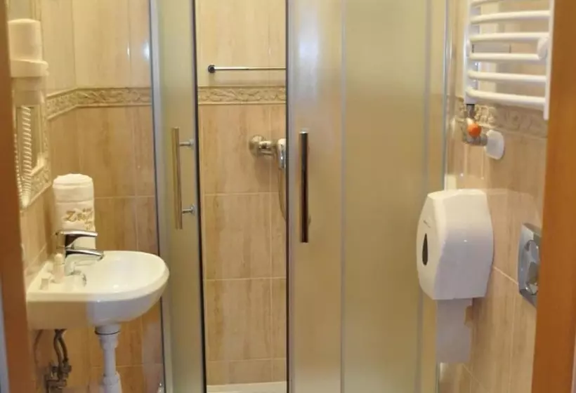 Pensjonat Zbójecki Dwór   Ostatnie Pokoje W Atrakcyjnym Pakiecie Sylwestrowym!