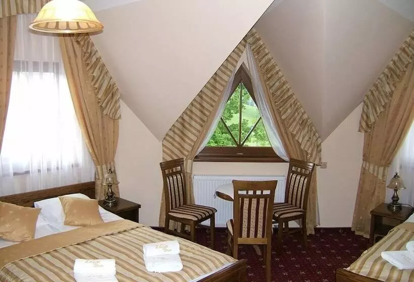 Pensjonat Zbójecki Dwór   Ostatnie Pokoje W Atrakcyjnym Pakiecie Sylwestrowym!