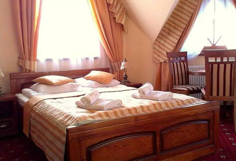 Pensjonat Zbójecki Dwór   Ostatnie Pokoje W Atrakcyjnym Pakiecie Sylwestrowym!