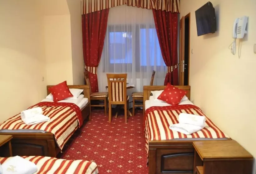 Pensjonat Zbójecki Dwór   Ostatnie Pokoje W Atrakcyjnym Pakiecie Sylwestrowym!