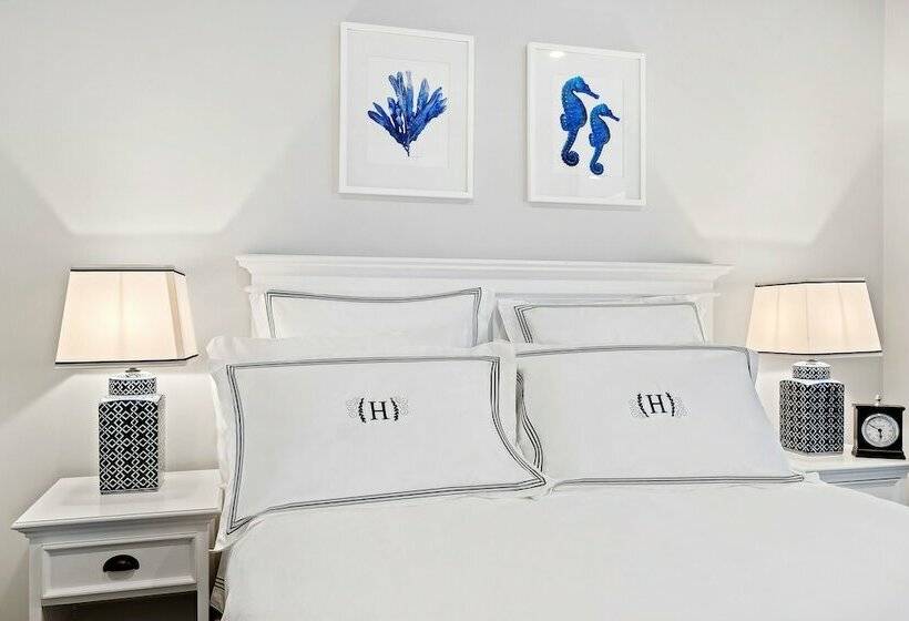 The Hamptons Apartments   Port Melbourne