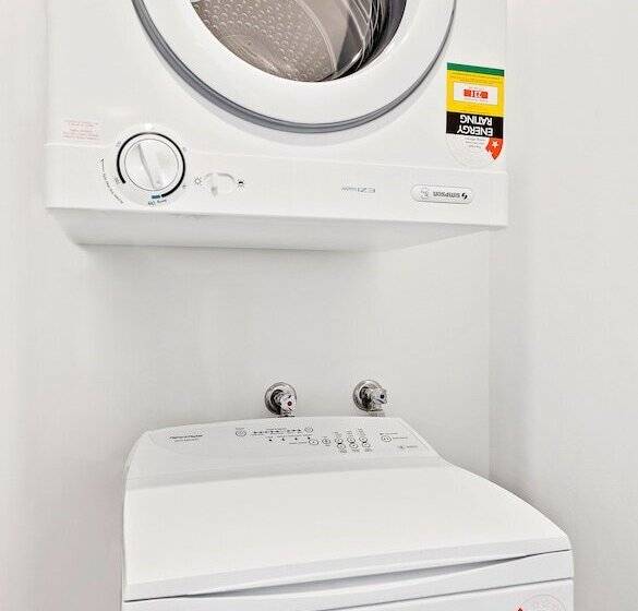 The Hamptons Apartments   Port Melbourne