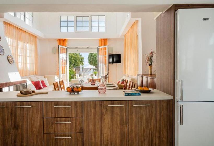 Afantou Golf Luxury Villa