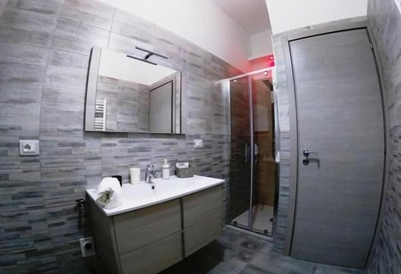 B&b Tra Monti E Mare