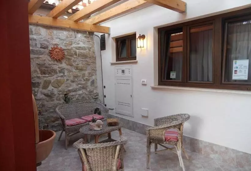 B&b Tra Monti E Mare