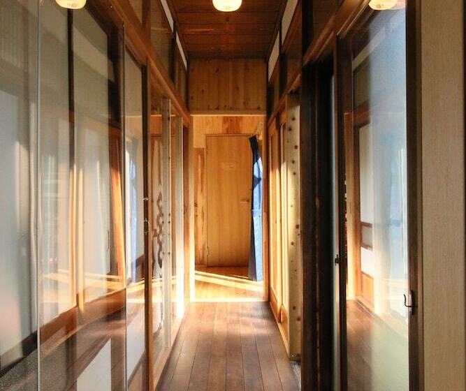 Hostel Fish In A River