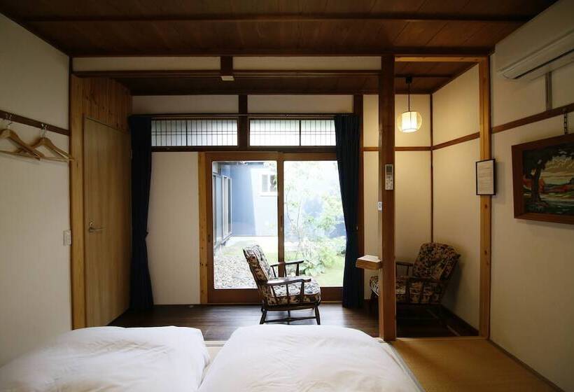 Hostel Fish In A River