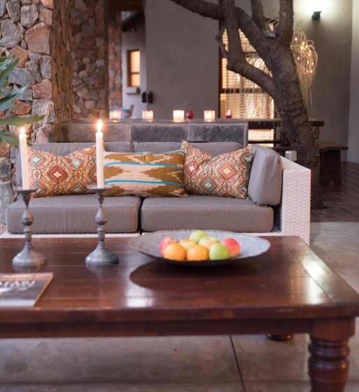 בית מלון כפרי Ekhaya Bush Villa