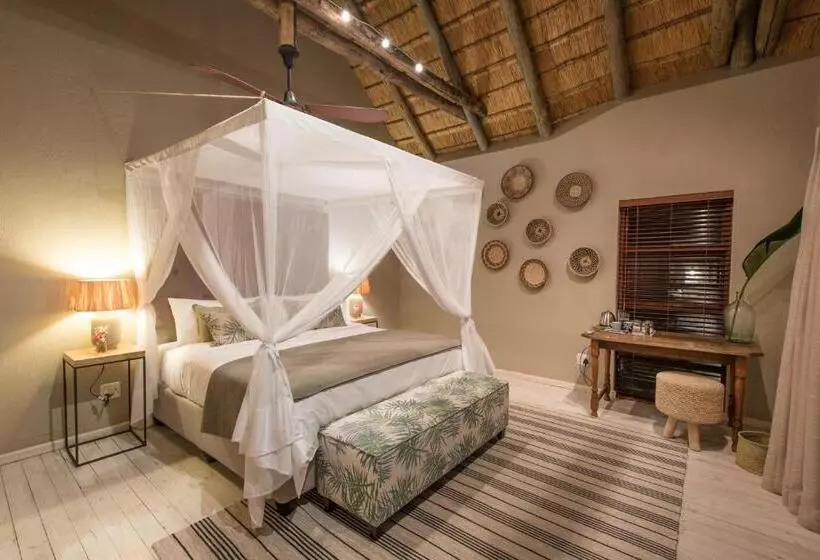 هتل Ekhaya Bush Villa