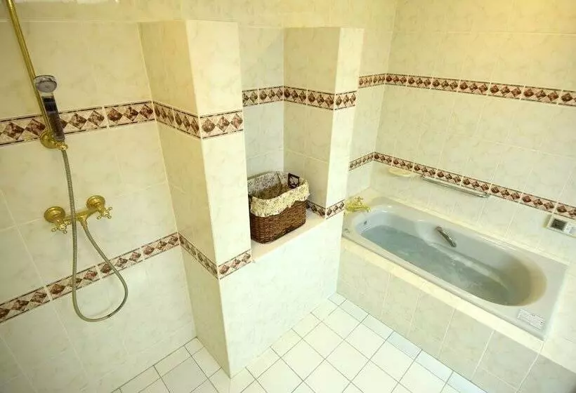 Hotelli Marital Sousei Saga