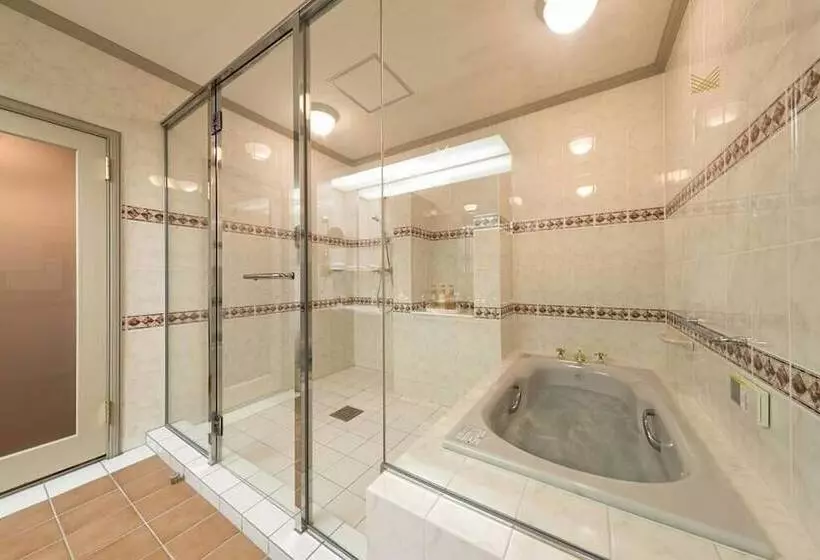 Hotelli Marital Sousei Saga