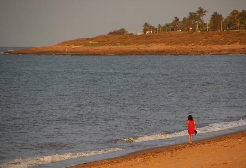 فندق Port Tourist Park