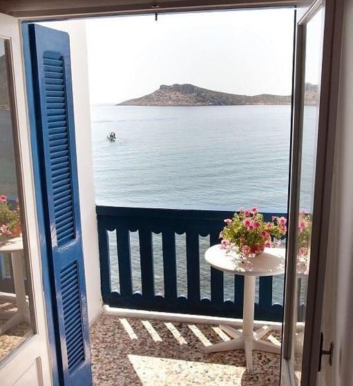 בית מלון כפרי Themis