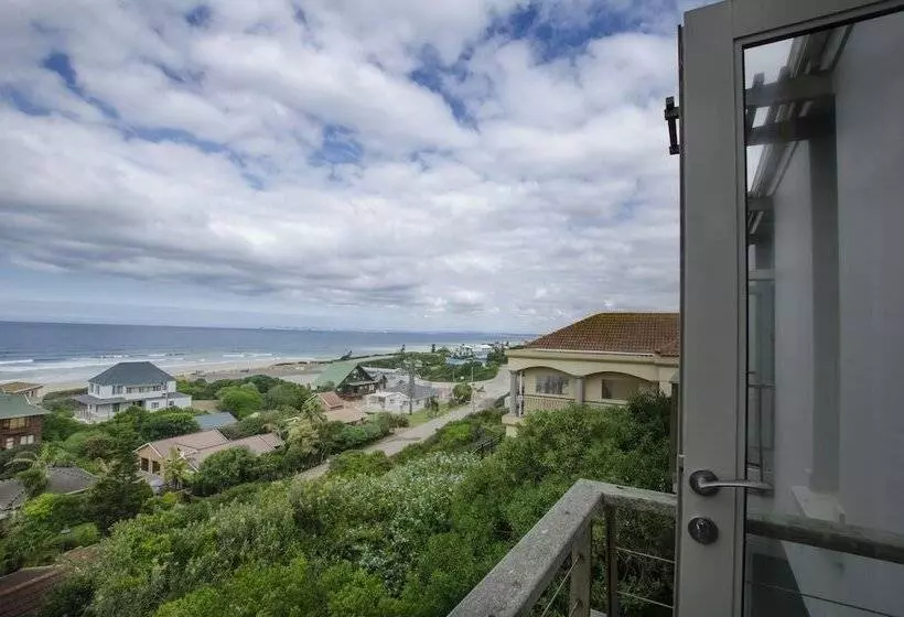 Majatalo 10 Elf Beach House