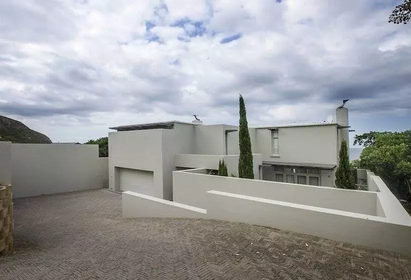 Majatalo 10 Elf Beach House