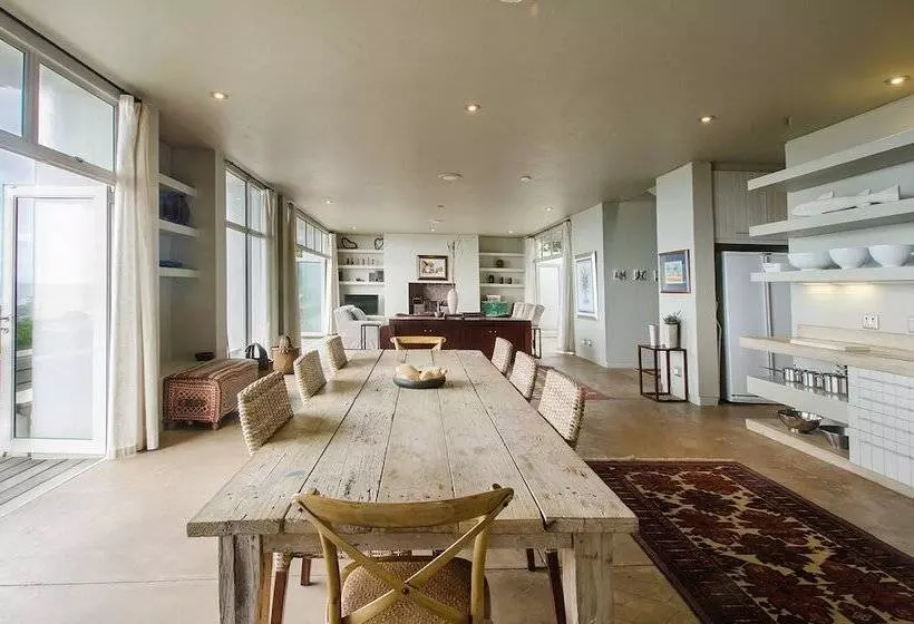 Majatalo 10 Elf Beach House