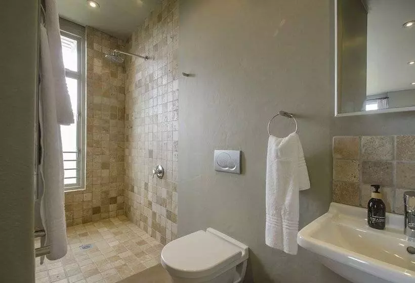 Majatalo 10 Elf Beach House