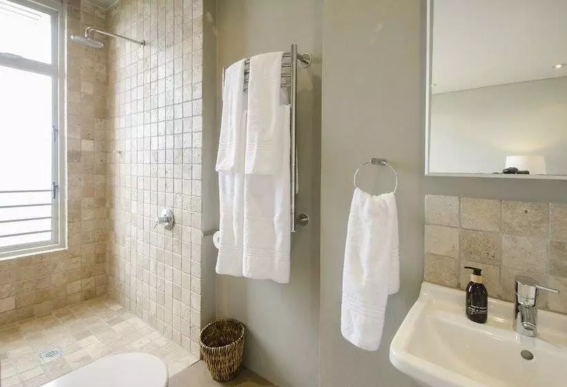 Majatalo 10 Elf Beach House