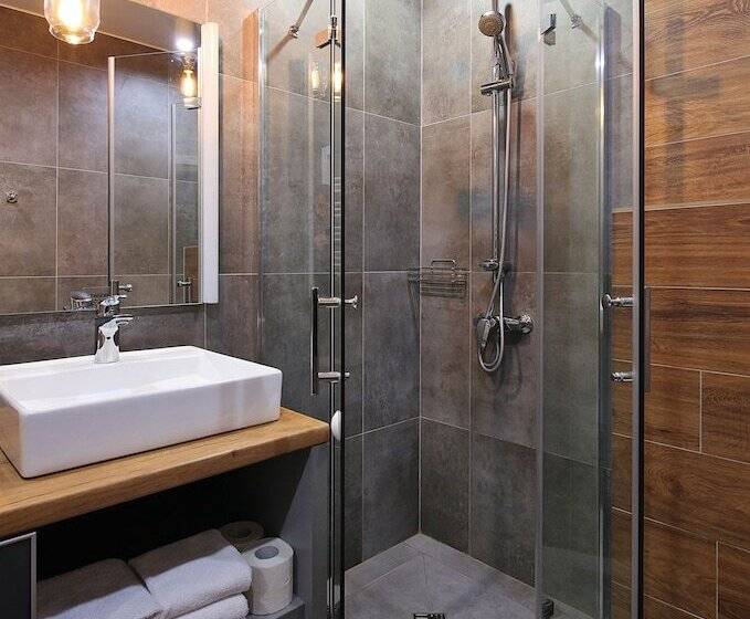 Suffix Hostel & Apartments