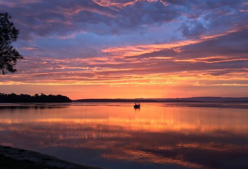 The Sanctuary At Paradise Beach B&b