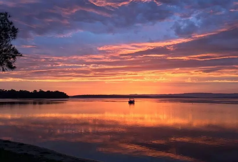 The Sanctuary At Paradise Beach B&b