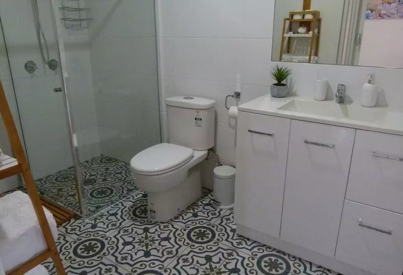 The Sanctuary At Paradise Beach B&b