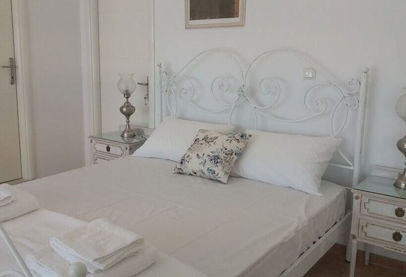 Estate Dafnopanagia Luxury Apartment