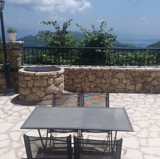 Estate Dafnopanagia Luxury Apartment