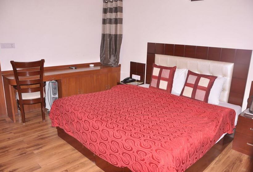 هتل Manla Homes Resort