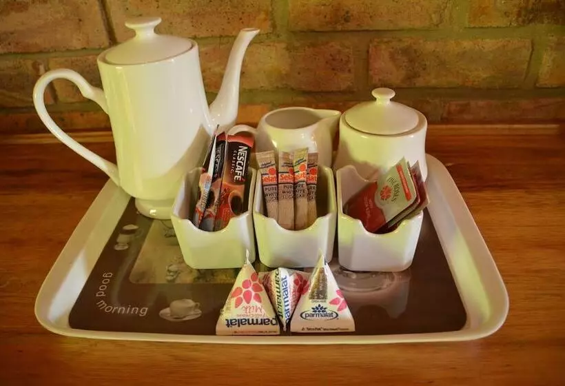 Hotelli Thaba Tsweni Lodge & Safaris