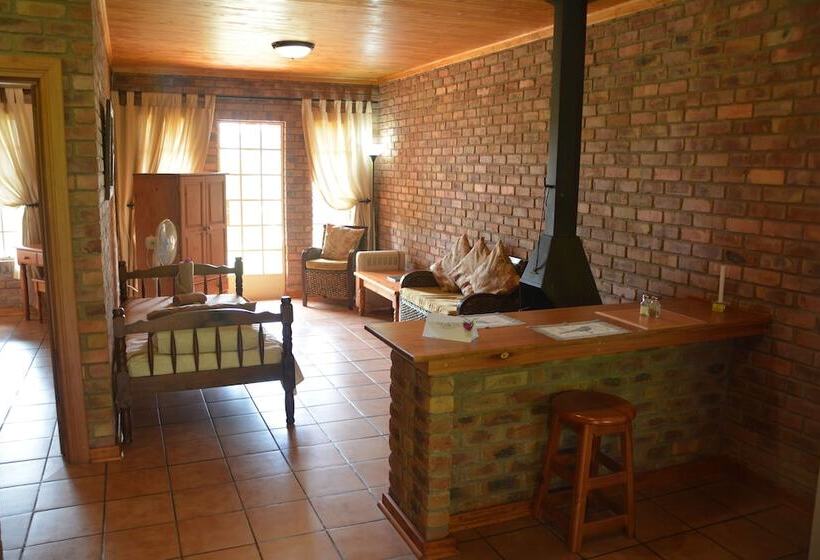 בית מלון כפרי Thaba Tsweni Lodge & Safaris