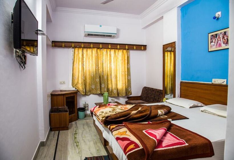 בית מלון כפרי Udai Palace