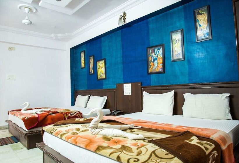 בית מלון כפרי Udai Palace