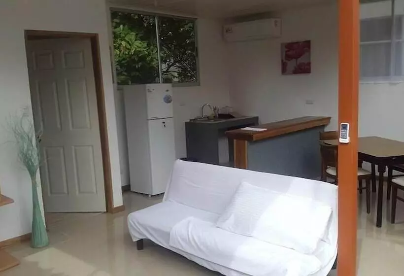 Hotelli Villas Perla Negra